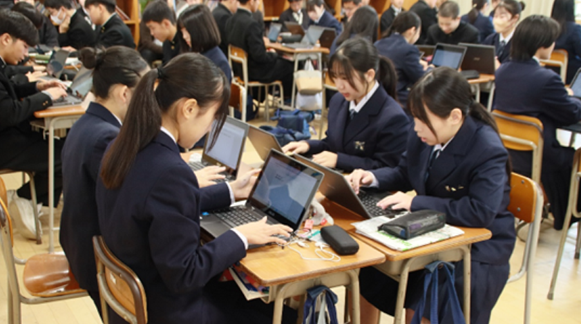 ClassPad.netを活用した授業風景
