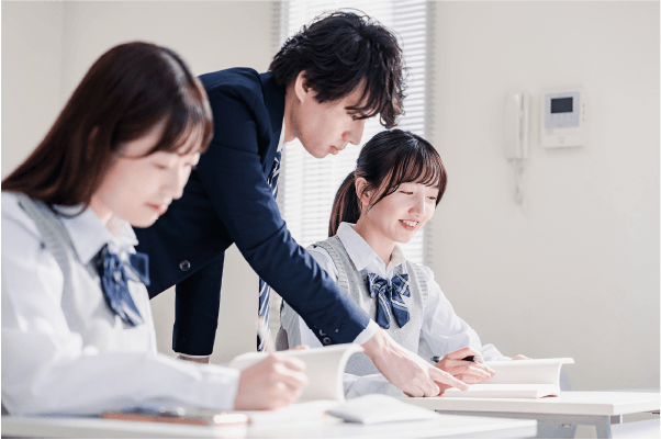 ICTを活用した探究学習の様子