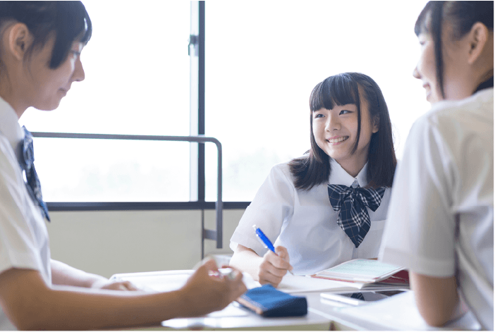 生徒同士が建設的な批評をし合う場を設ける