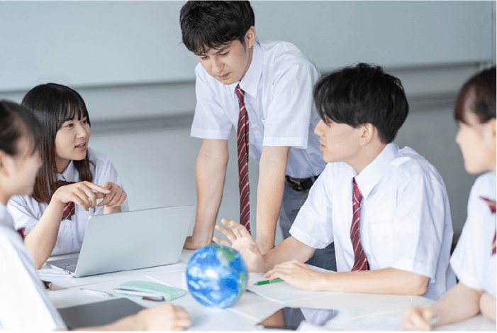 活動を重視する:授業の場面