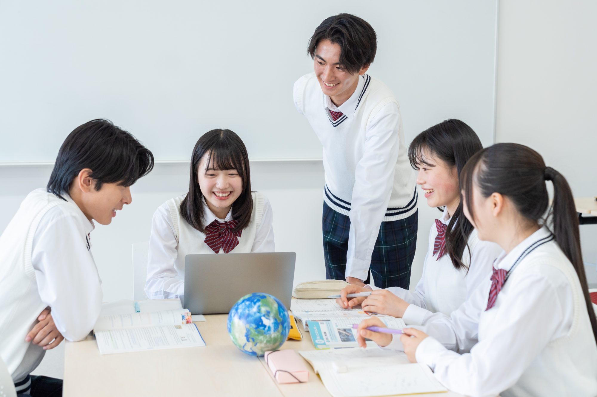 最新の議論から見る、これからの高校探究のための３つの視点